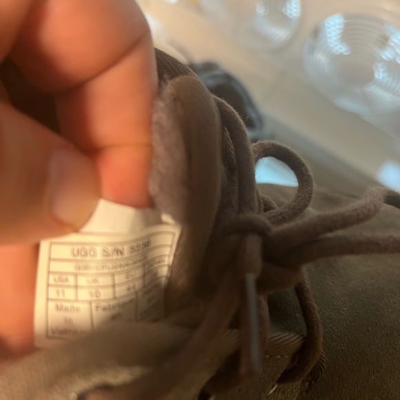 Ugg Neumel Gray size 11 mens - Picture 2 of 6